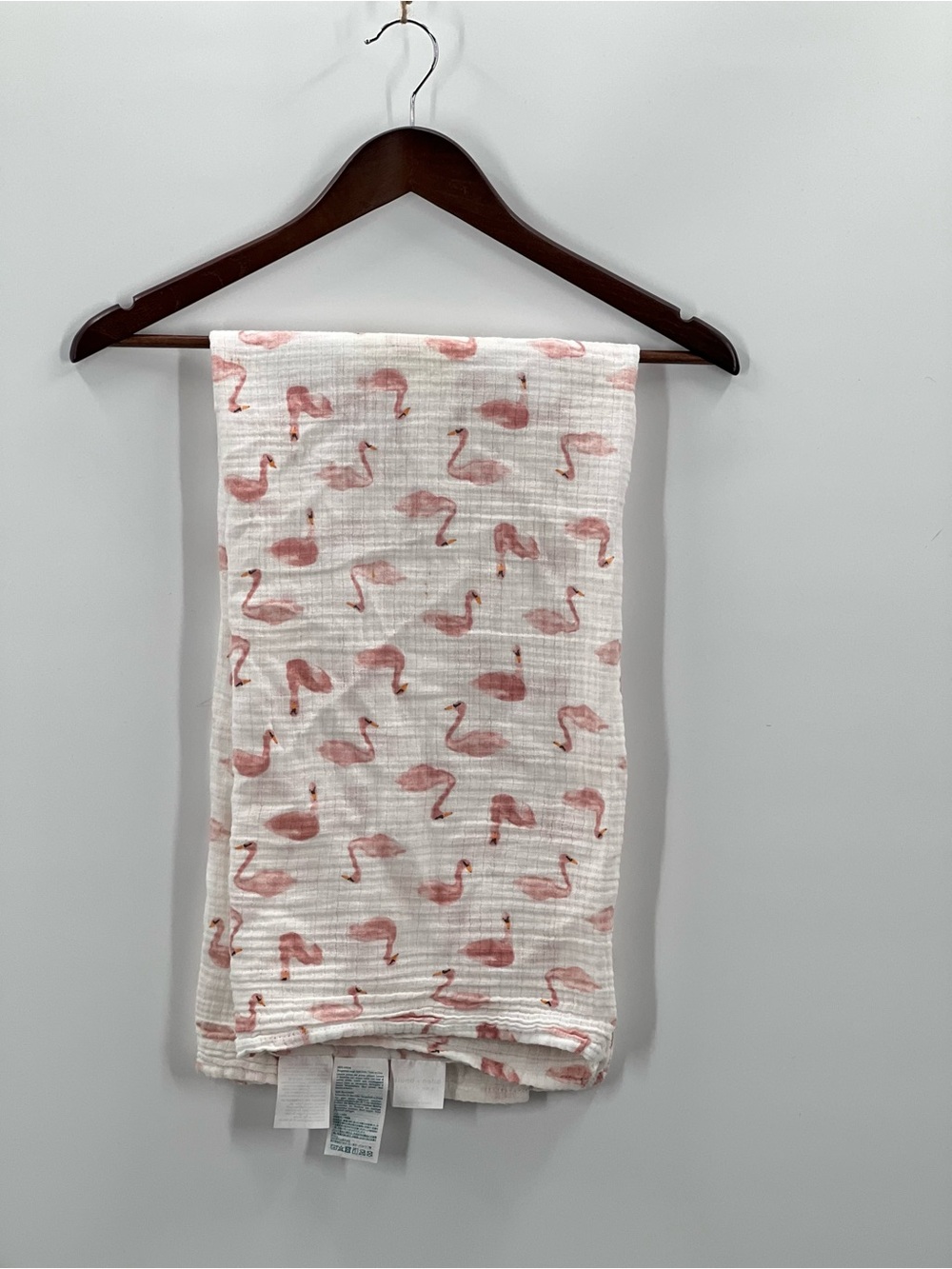 185 Soft White Muslin Swaddle with Pink Flamingo Print